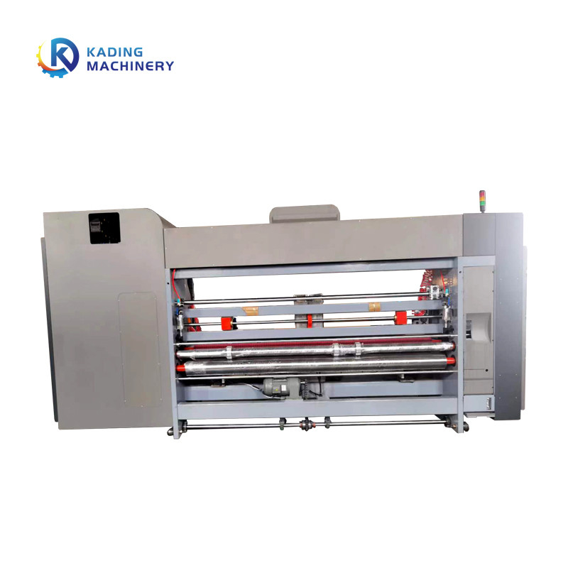 máy cắt bế hộp carton cho ăn cạnh chì với rãnh in hộp carton cho hộp sóng