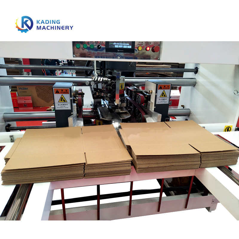 Máy khâu hộp sóng vi tính hóa PLC cho thùng carton có bệ nâng